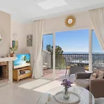 Sunny Flat With Pool By Costarentals - Ref 52 Апартаменты