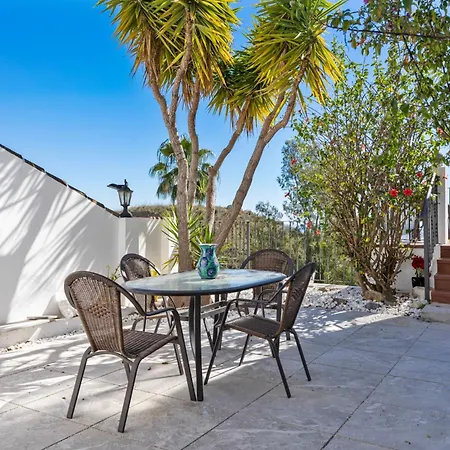 Sunny Flat With Pool By Costarentals - Ref 52 ميخاس