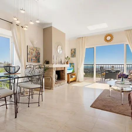 Sunny Flat With Pool By Costarentals - Ref 52