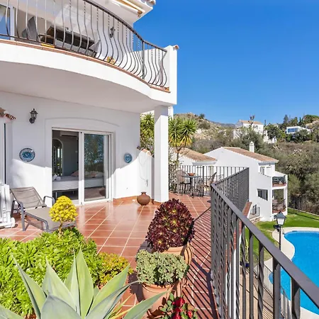 Apartment Sunny Flat With Pool In Hillside By Costarentals - Ref 52 Mijas