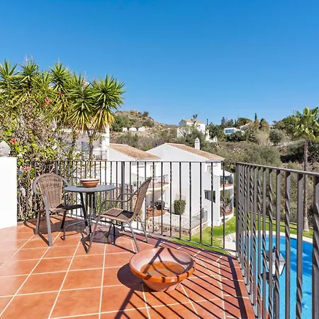 Sunny Flat With Pool In Hillside By Costarentals - Ref 52 Apartment